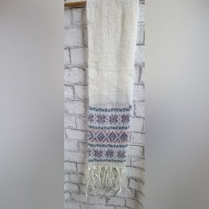 Vintage Ivory Scarf with Pastel Fair Isle Detail